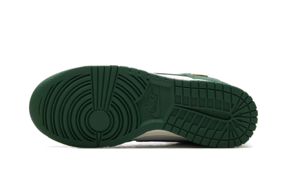 Dunk Low WMNS"Mini Swoosh - Gorge Green" IB4417 100