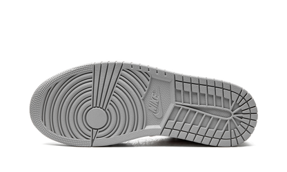 1 Low SE "White / Grey / Red" DC6991 016