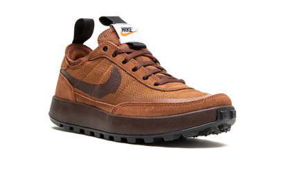 GENERAL PURPOSE SHOE WMNS"Tom Sachs - Field Brown" DA6672 201