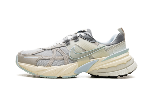 V2K Run WMNS"METALLIC PLATINUM" FZ3596 072
