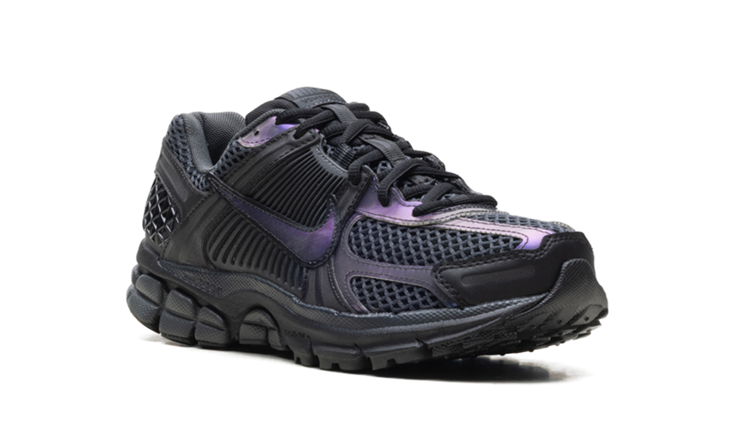 Vomero 5 Wmns"Iridescent" IB4397 001
