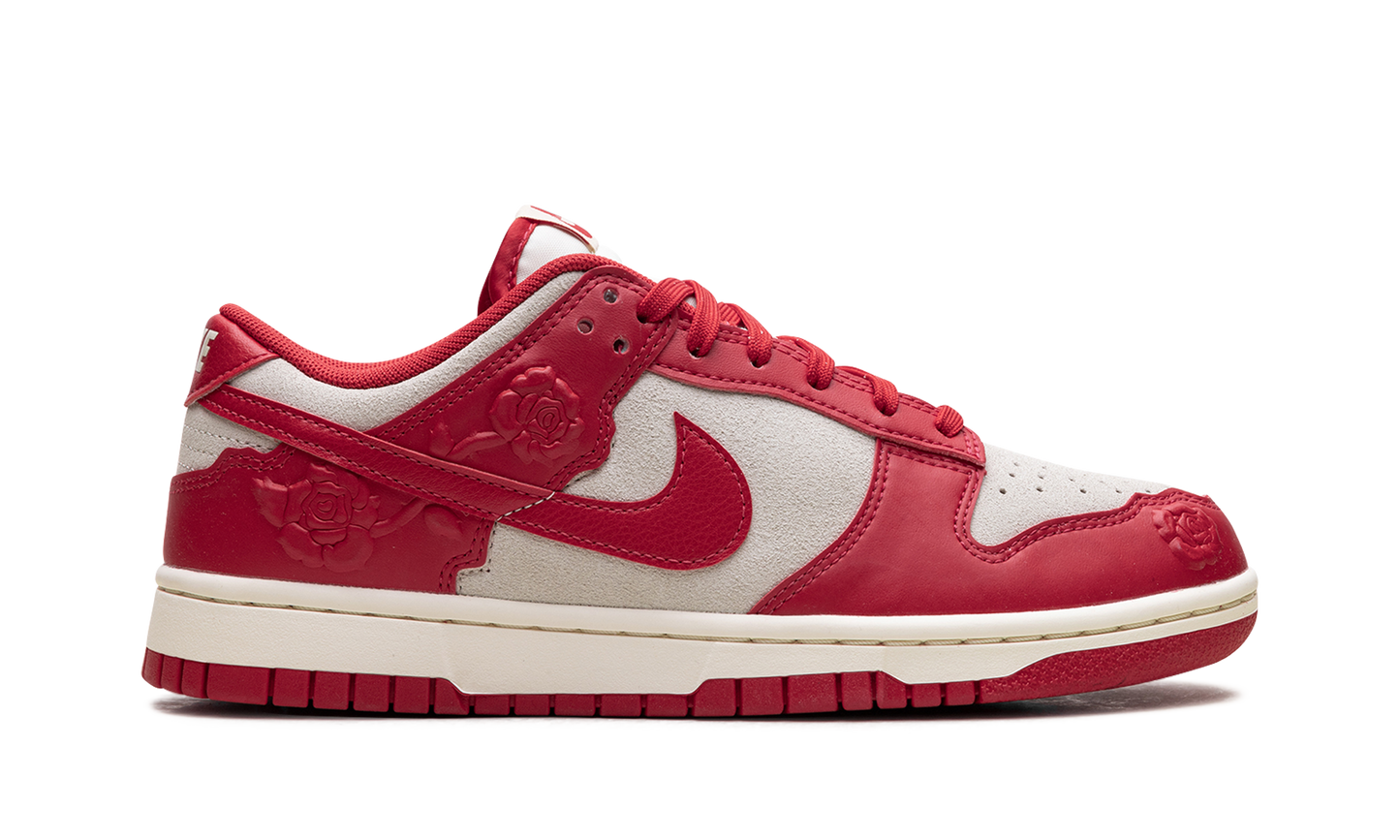 Dunk Low WMNS"Red Roses" HF1986 100