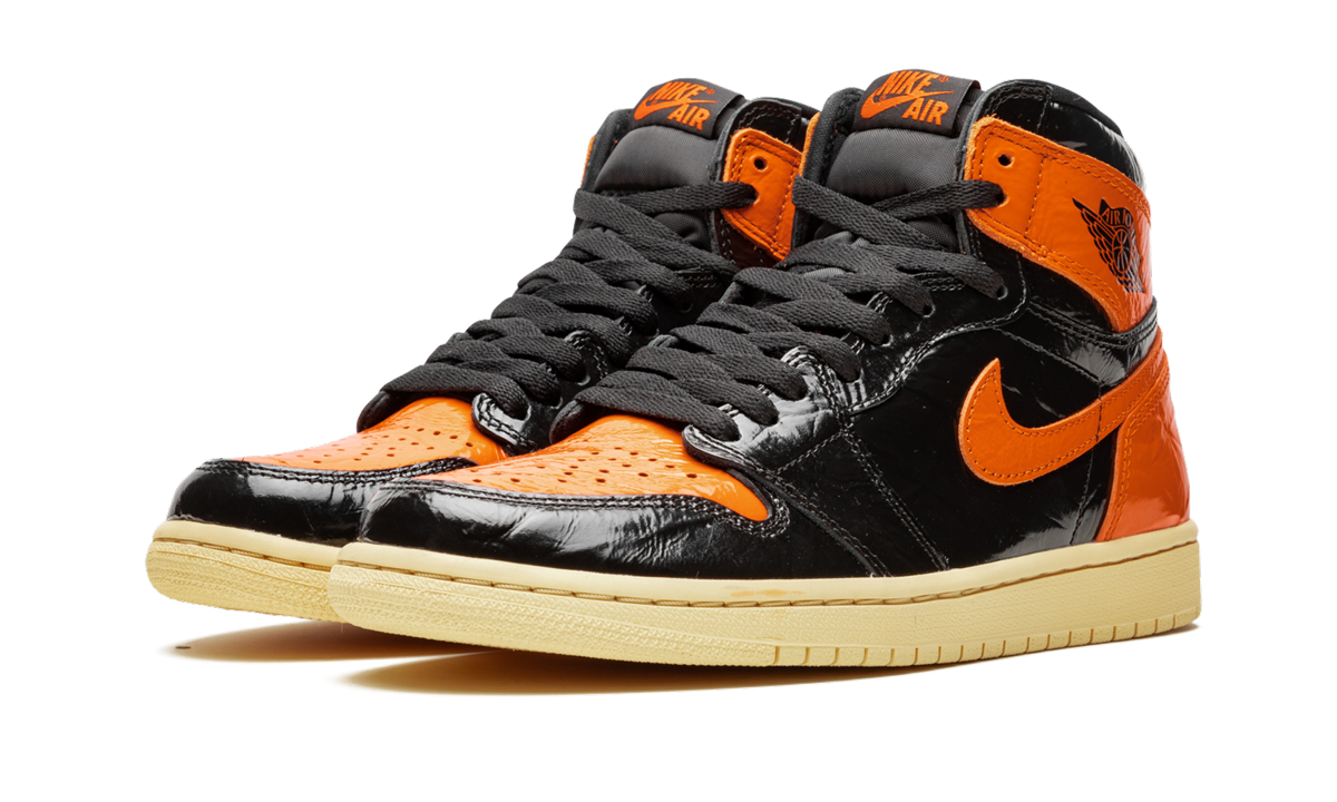 1 Retro High OG "Shattered Backboard 3.0" 555088 028