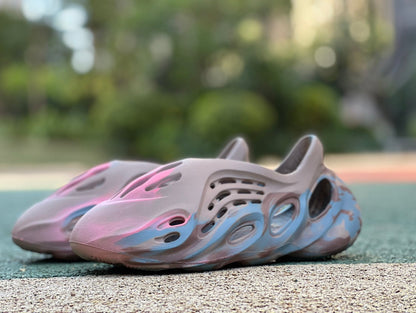 Foam RNNR MX Sand Grey