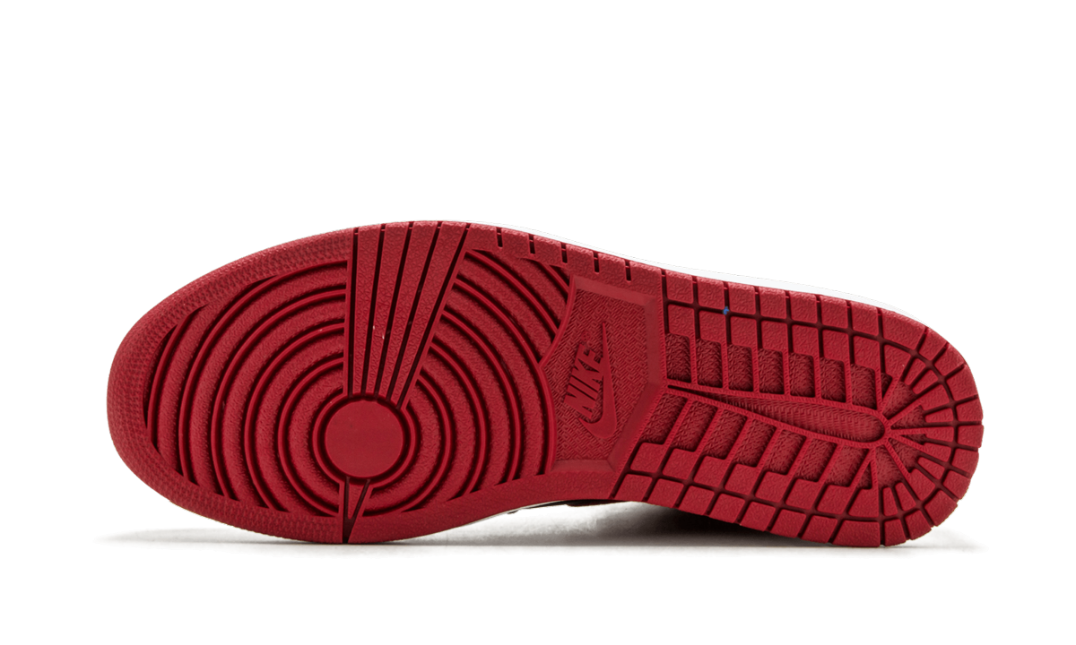 1 Retro High OG SE "Satin Banned"