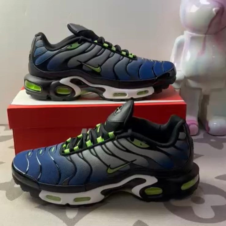 Max Plus Black Scream Green