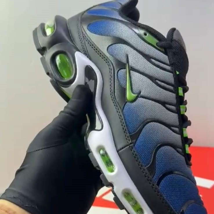 Max Plus Black Scream Green