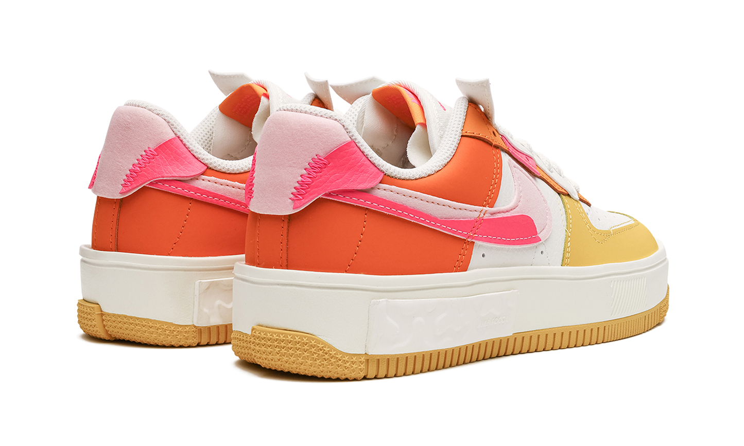 AIR FORCE 1 FONTANKA MNS WMNS"Summit White/Solar Flare/Medium Soft Pink/Hyper Pink" DX2675 100
