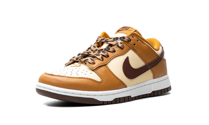 Dunk Low SE WMNS"Cherry Charms - Desert Ochre" HQ7487 700