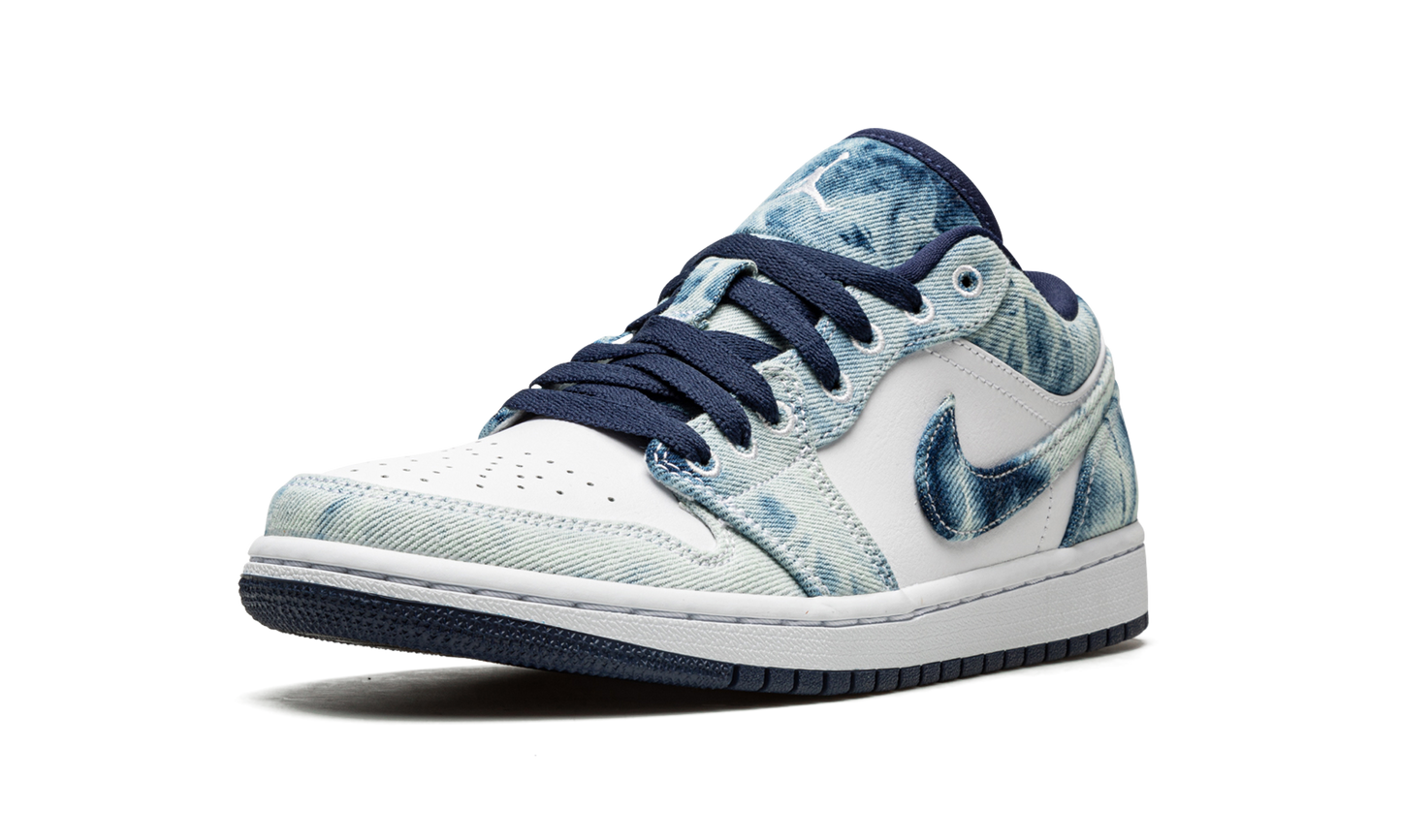 1 Low SE "Washed Denim" CZ8455 100