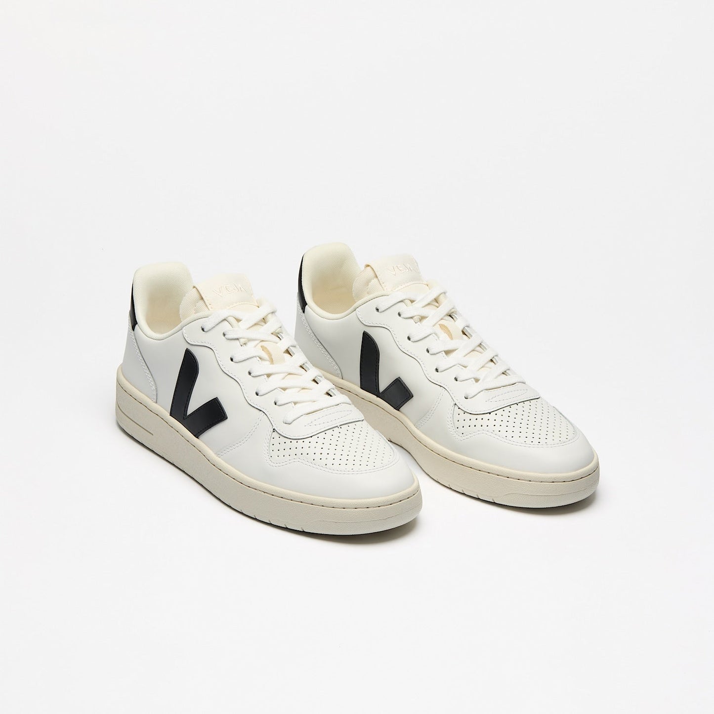 Men's V-10 Prime Leather in White Black