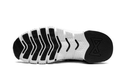 FREE METCON 4 WMNS"Black-White Metcon 4" CZ0596 010