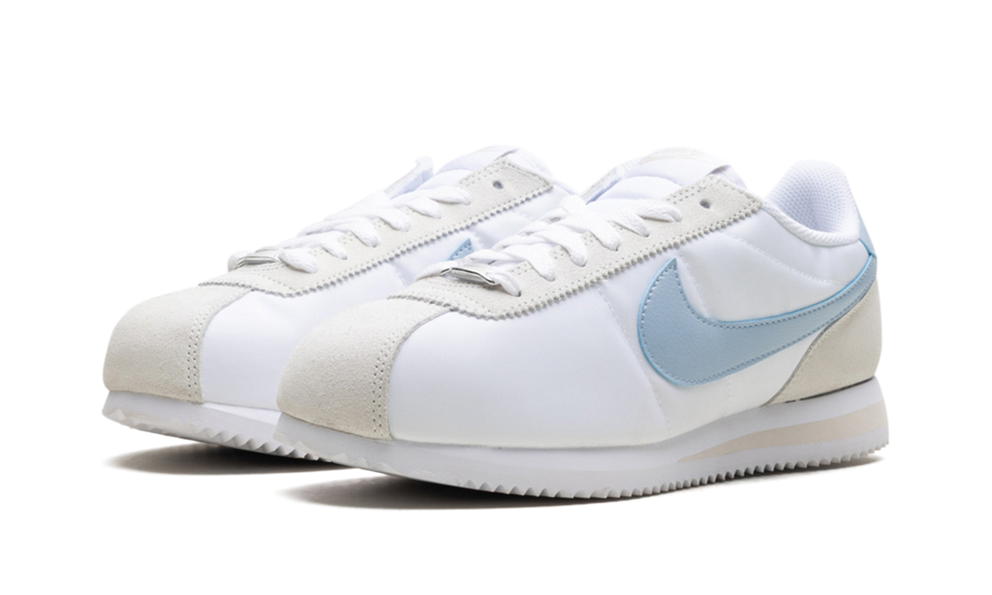 Cortez WMNS"White/Light Armory Blue/Light Orewood Brown" DZ2795 100