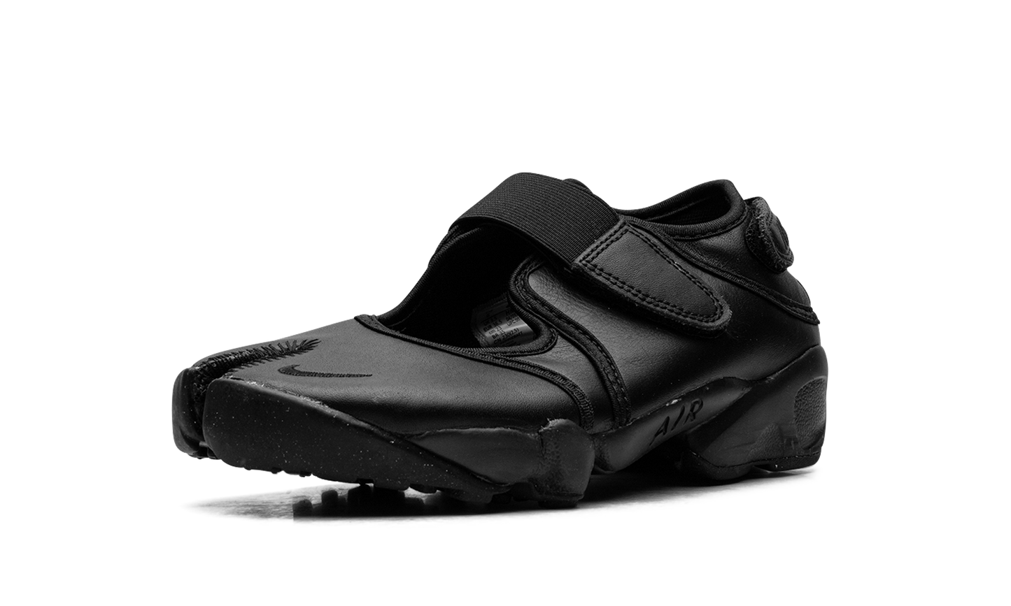 Air Rift Wmns"Triple Black" HM5737 002