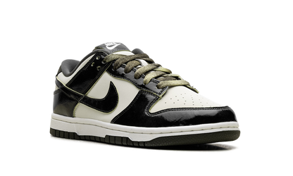 Dunk Low SE WMNS"Panda-Monium Pack - Olive" HQ1918 001