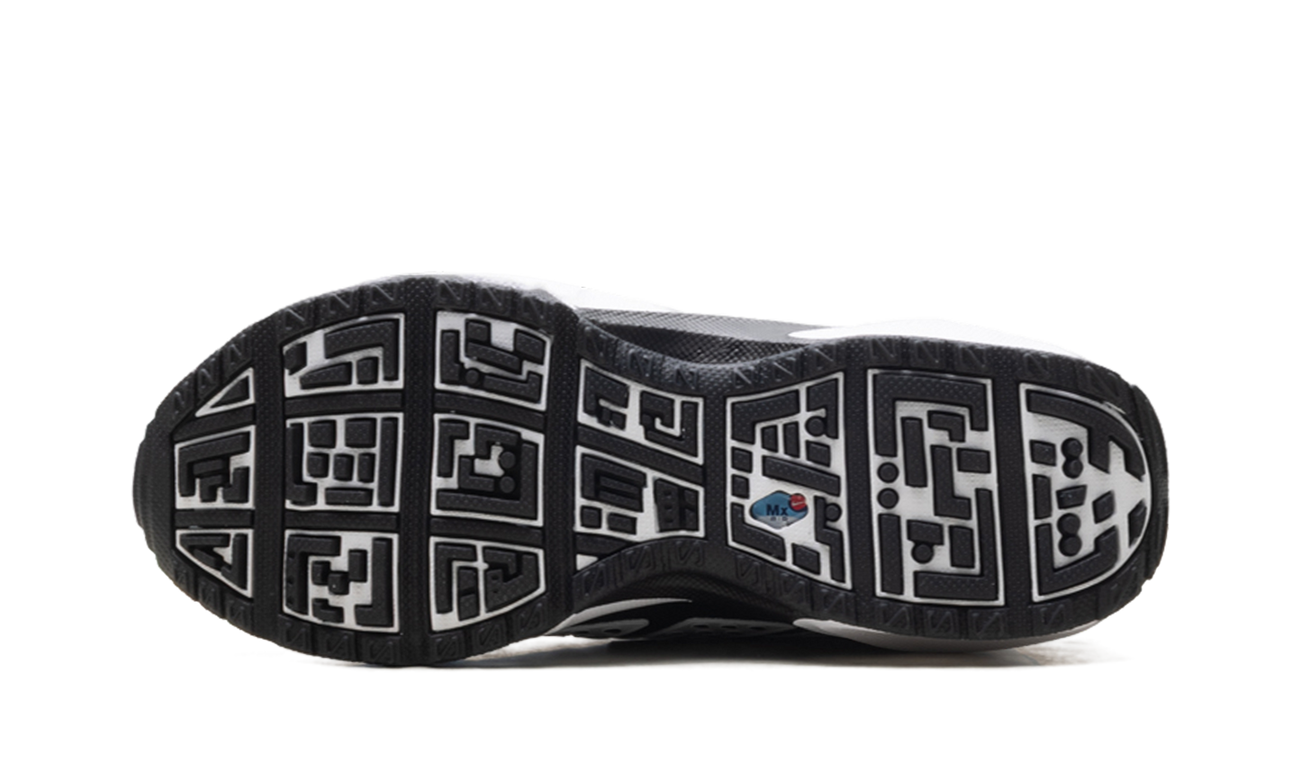 Air Max Sunder WMNS"White Black" FZ2068 100