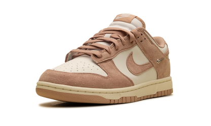 Dunk Low WMNS"Mini Swoosh - Rose Whisper" IB4417 102