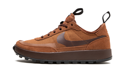 GENERAL PURPOSE SHOE WMNS"Tom Sachs - Field Brown" DA6672 201