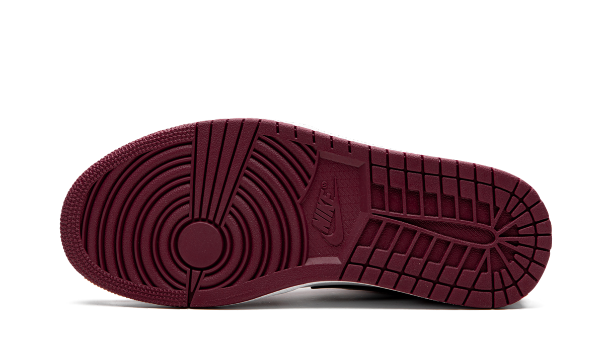 1 Low "Noble Red" 553558 604