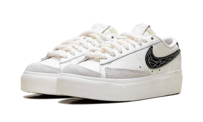Blazer Low Platform WMNS"Needlework" FJ4556 133