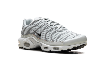 Air Max Plus WMNS"Light Silver" FV8480 002